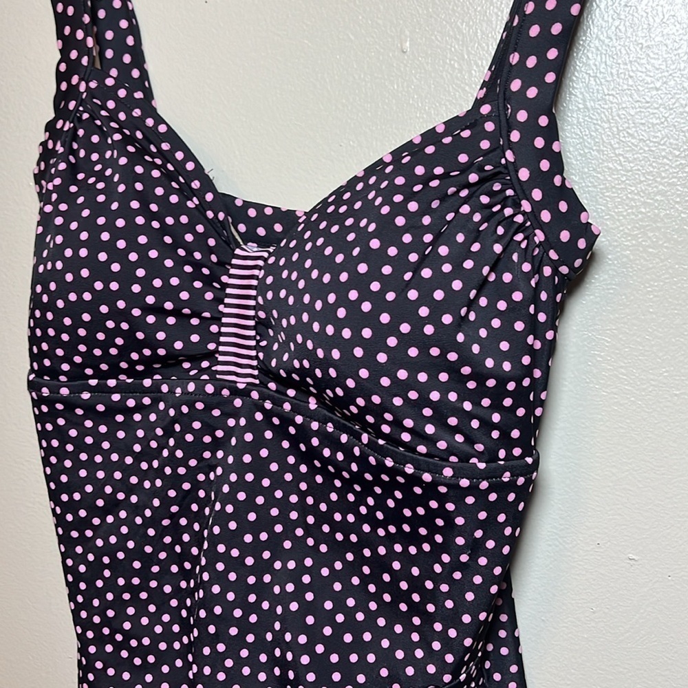 Maxine of Hollywood one piece swim suit, women’s size 16, black/purp polkadot - Picture 3 of 7